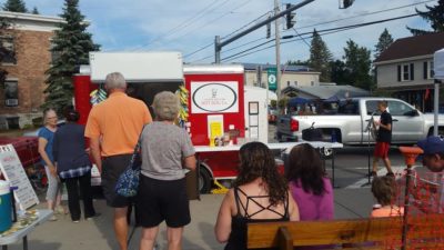 food truck customers