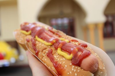 How Much Ketchup / Mustard Do I Put On Their Hot Dog?